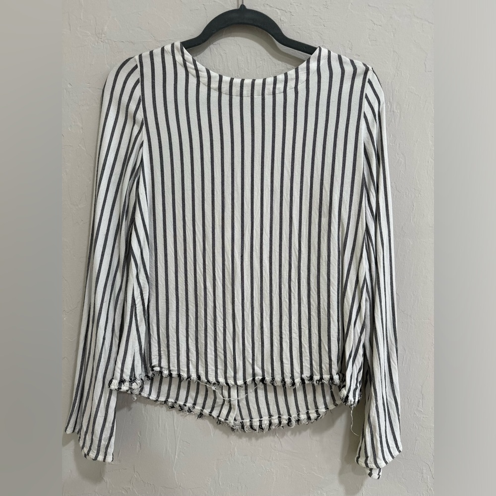 Cloth & Stone long sleeve blouse.